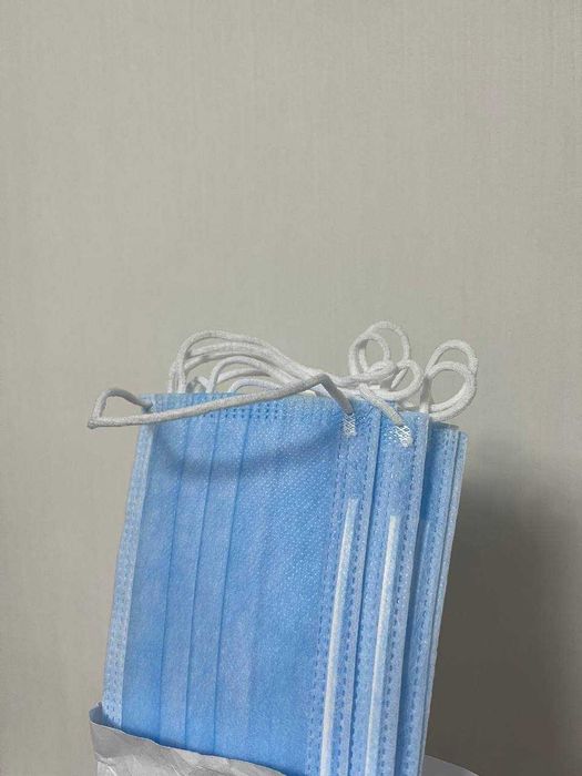 Маски защитные на лицо