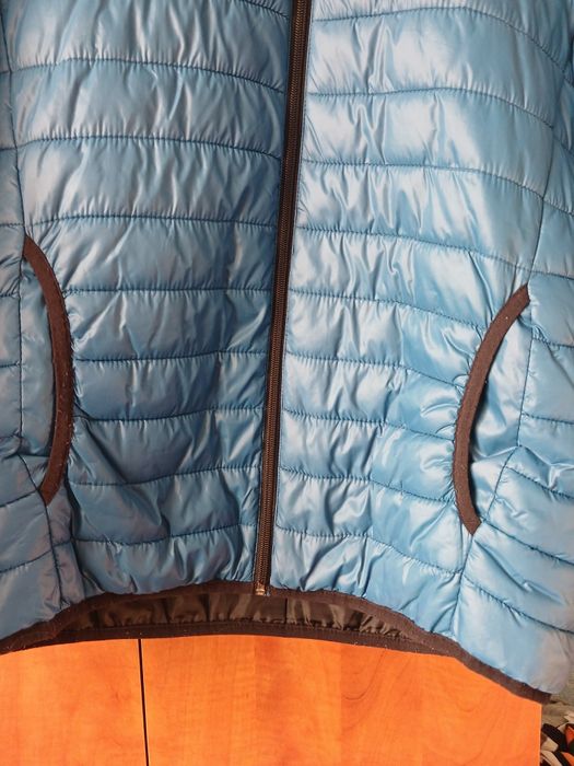 Куртка розмір м в дуже хорошому стані