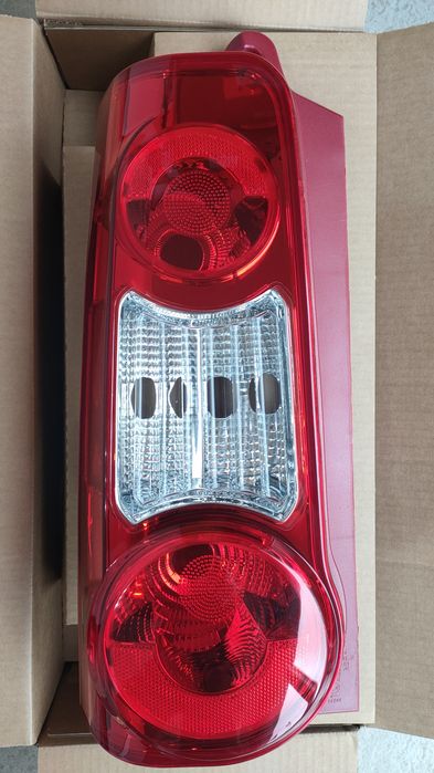 Farolim Tras Esq Citroen Berlingo/Partner 2008->
