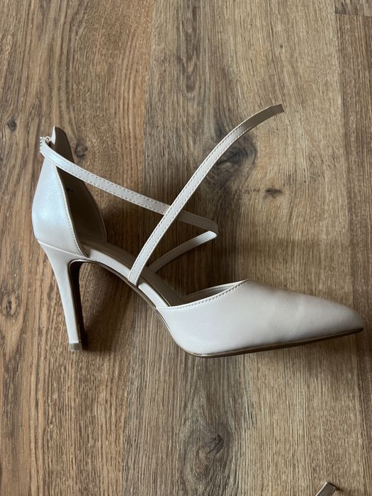 Sprzedam  nowe buty