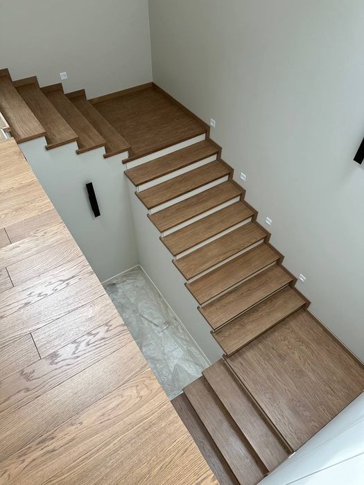 Деревʼяні сходи на замовлення–Івано-Франківськ монтаж, сучасний дизайн