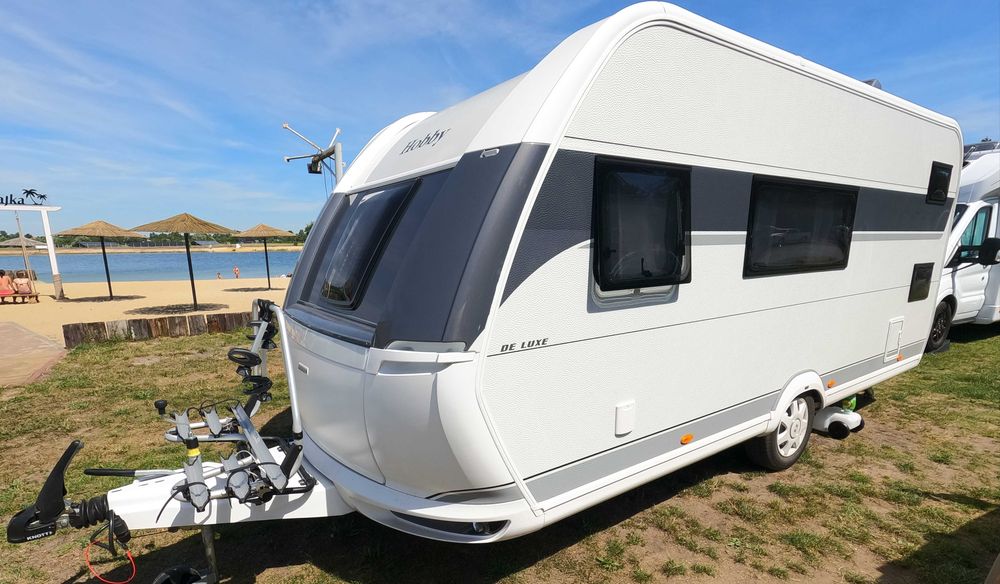 REZERWACJE SEZON 2026 Przyczepa kempingowa wynajem HOBBY DE LUXE490KMF