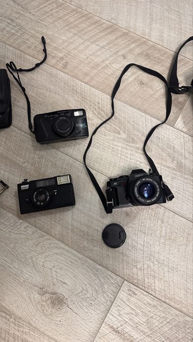 Фотоапарати Revue Carena