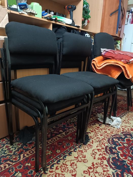 Продам стулья офисные