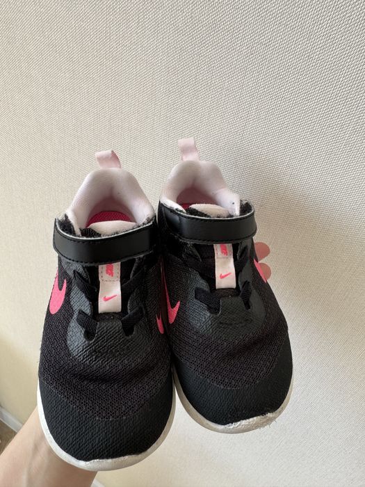 Nike кросівки для дівчинки