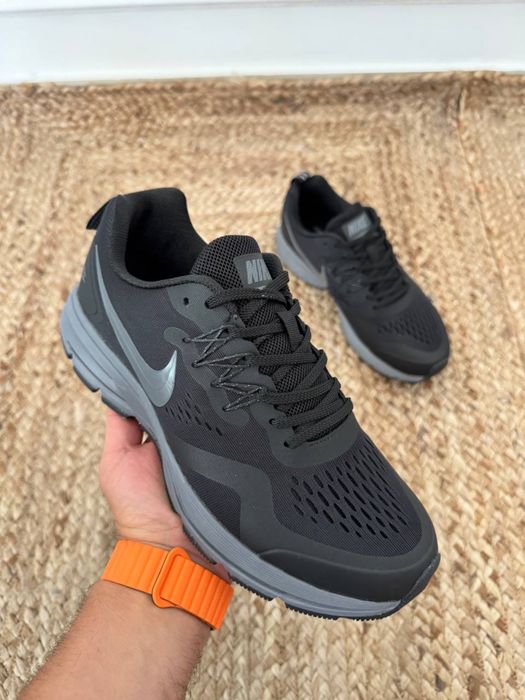 Кросівки чоловічі Nike Zoom Structure