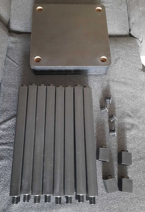 Furinno Turn-S-Tube 5-poziomowa narożna kwadratowa półka ekspozycyjna