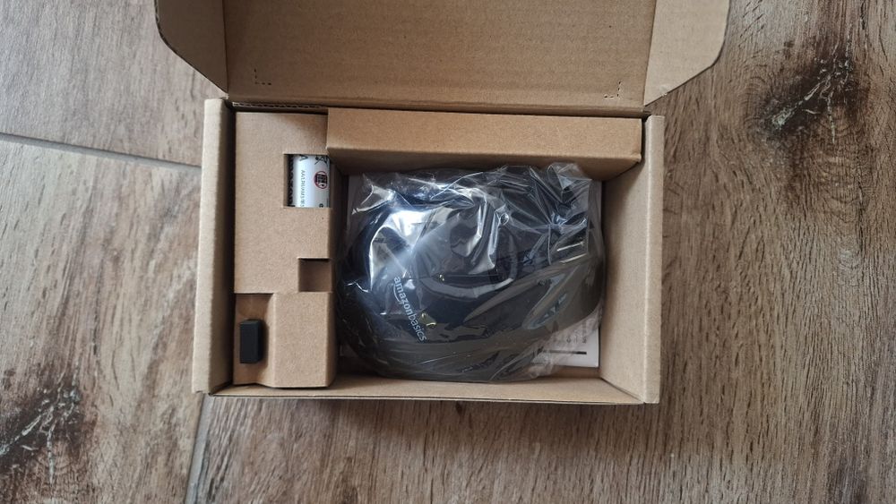 Mysz myszka bezprzewodowa czarna Amazon Basics GP7-BK