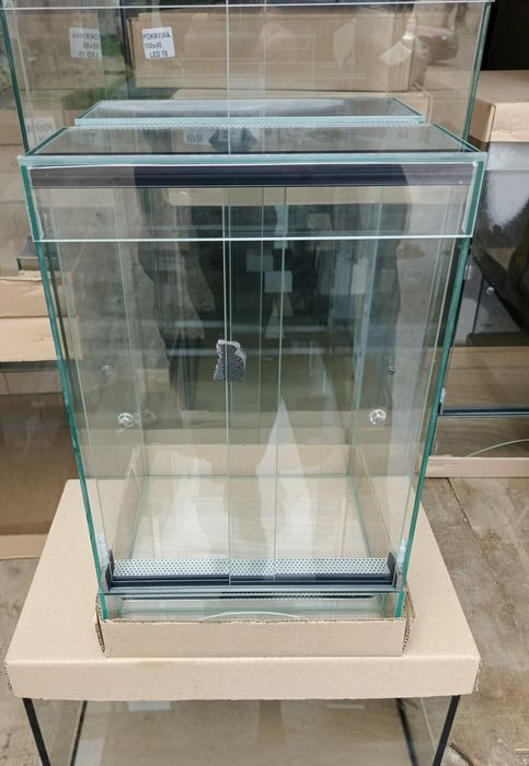 Terrarium pionowe 25 x 25 x 40 nowe