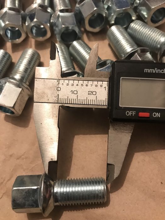 Болти колісні Audi, VW, SEAT, Škoda