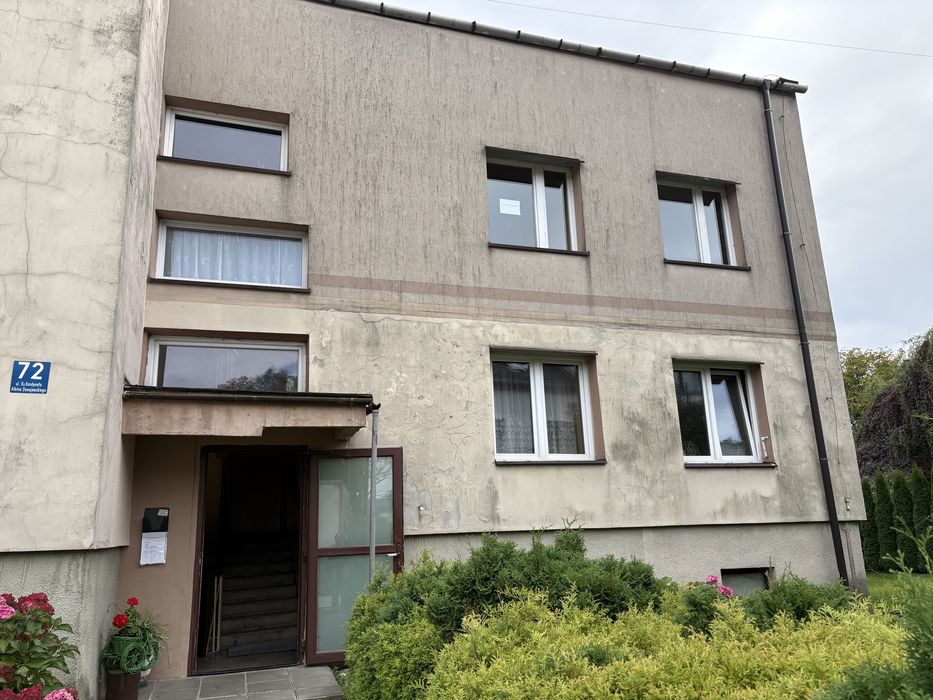 Mieszkanie do remontu  75m2 + 20m2 piwnica. Rudawa koło Zabierzowa