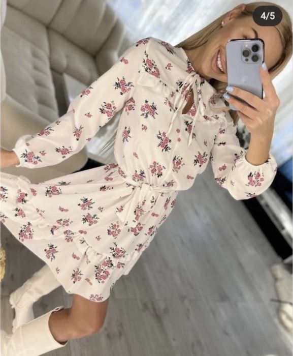 Літня жіноча сукня