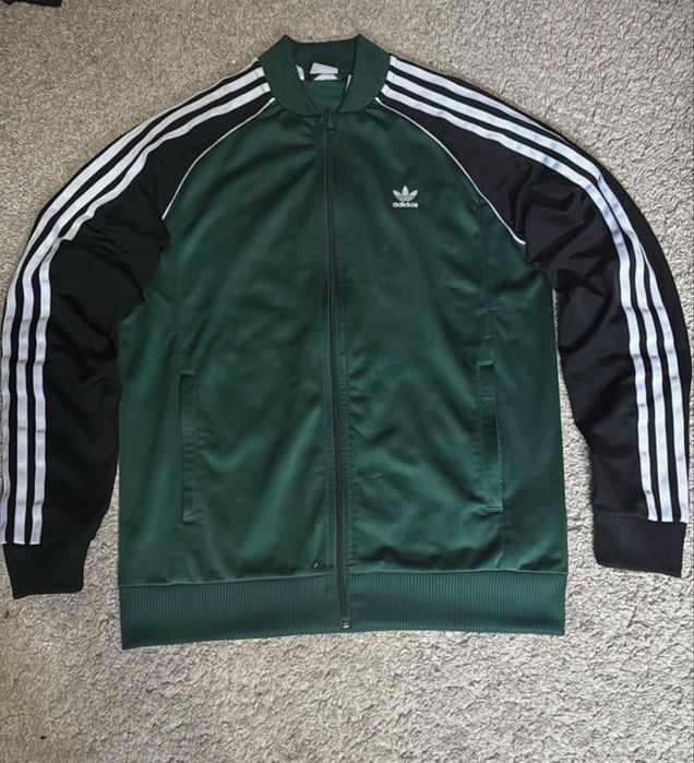 Conjunro de fato de treino da Adidas