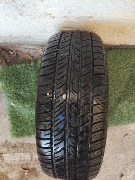 Pneu Michelin 15 pronto a usar, sem furro