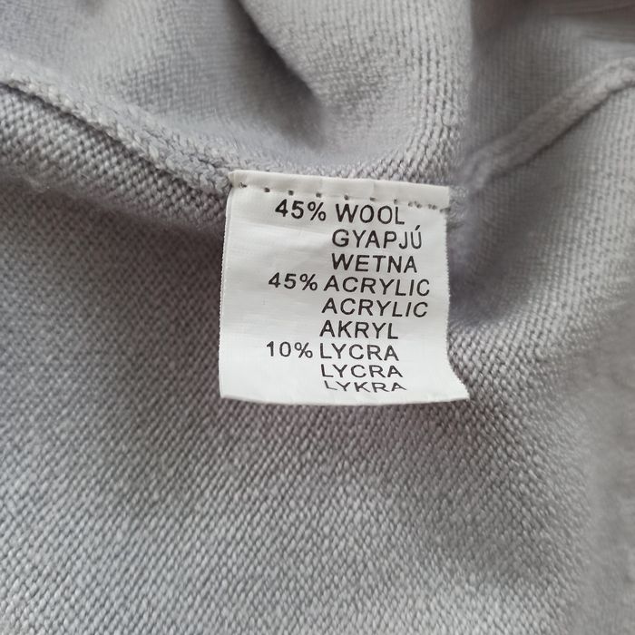 Szary sweter rozmiar L/XL