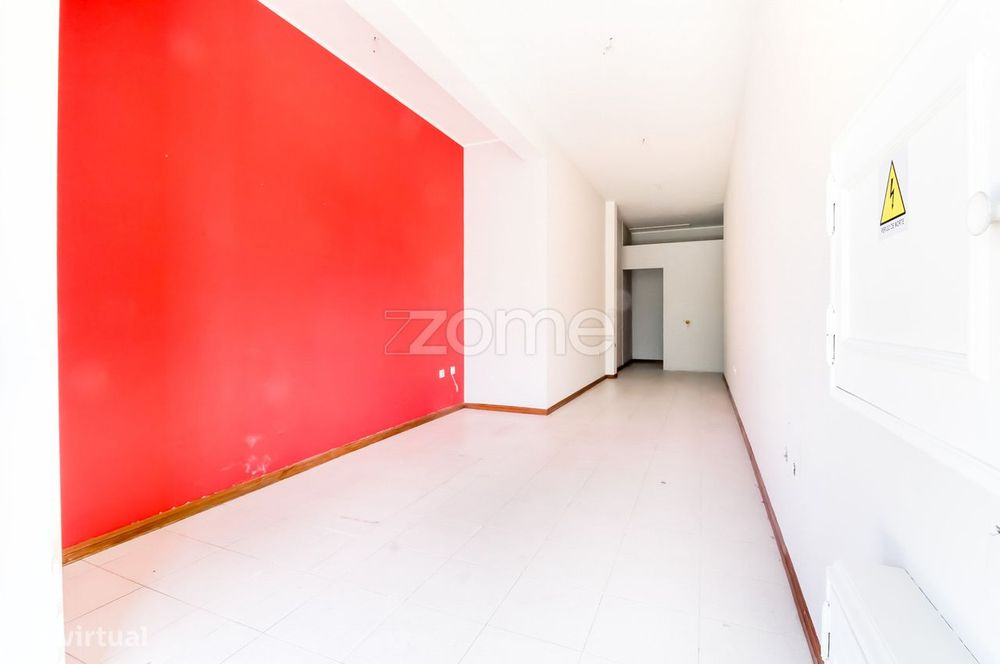Loja no centro de Penafiel com rentabilidade - Investimento — Penafiel, Porto