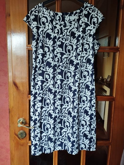 Sukienka letnia biało granatowa