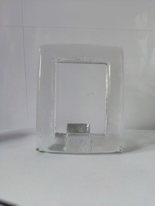 Moldura para fotografia feita em vidro espesso, cor de gelo brilhante