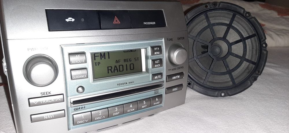Radio toyota corolla verso w58810 Poprawiona wada Fabryczna
