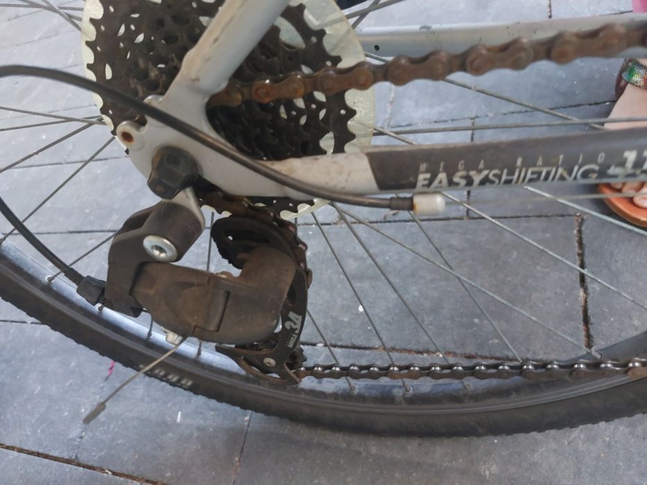 BTwin Riverside 120 M damka 28 cali  jeżdżący  do serwisu