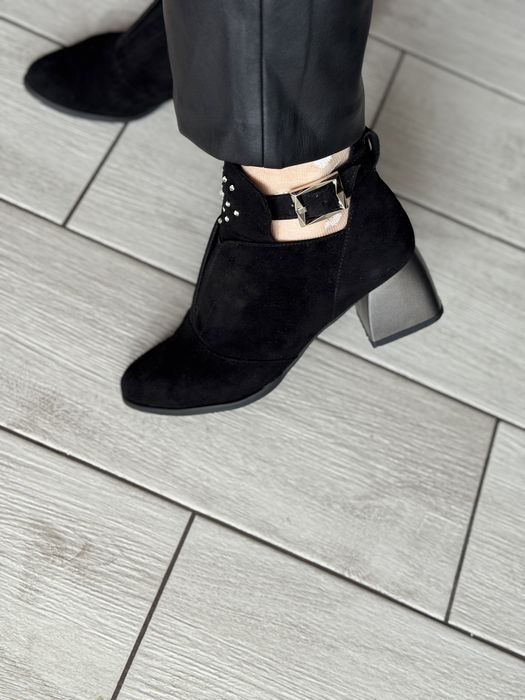 Ботинки натуральний замш ексклюзив 24см