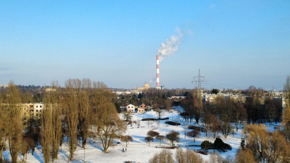 Usługi filmowania dronem