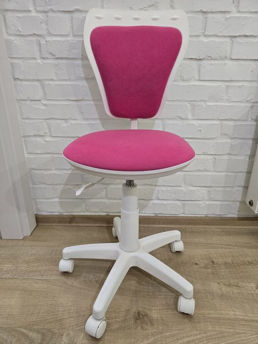 Комп'ютерне дитяче крісло