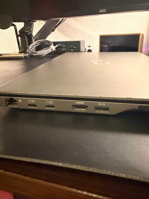 Fujitsu Lifebook U7411 i7 | 32GB RAM | SSD 1TB | Windows 11 Pro