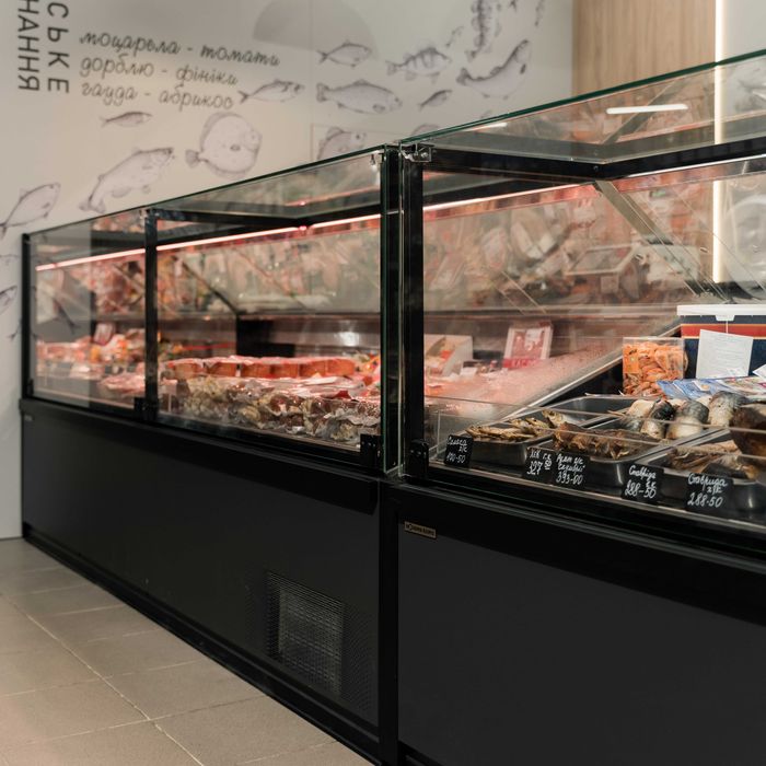 Холодильні шафи. Холодильні вітрини. Регали. Холодильне обладнання.