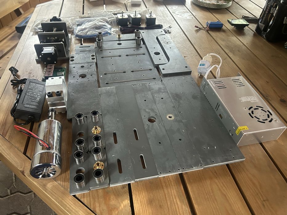 Frezarka grawerka cnc 4 osiowa