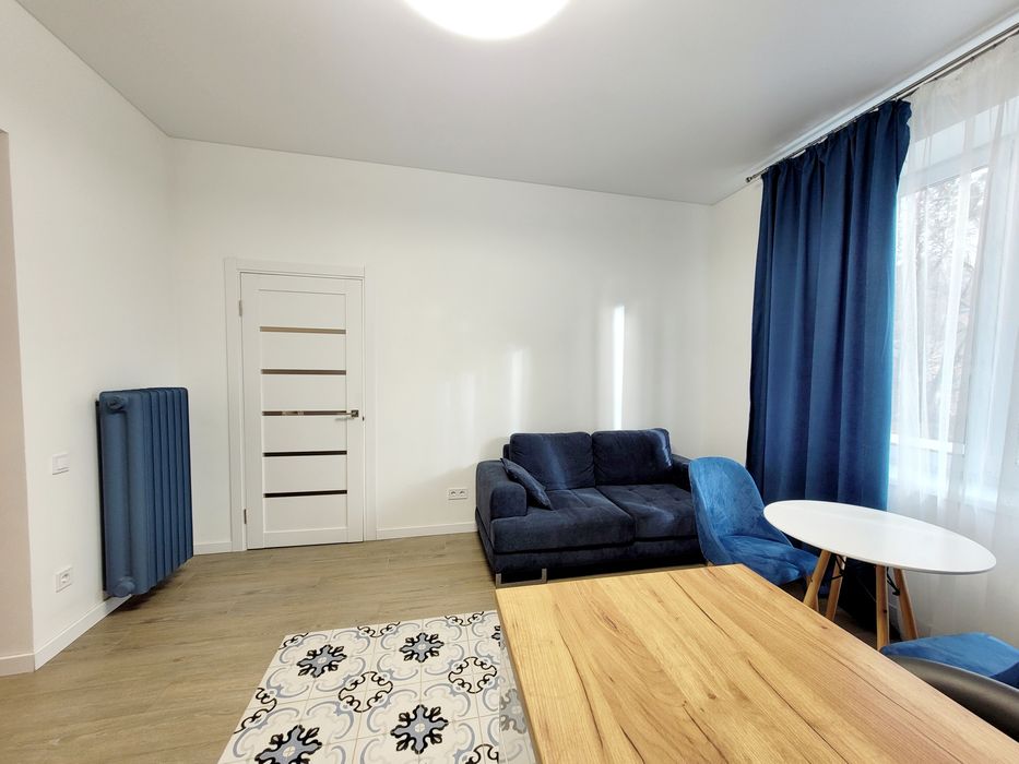 Подобово, центр в. Дорошенка, 57,біля Коперника, Антоновича, Мельника