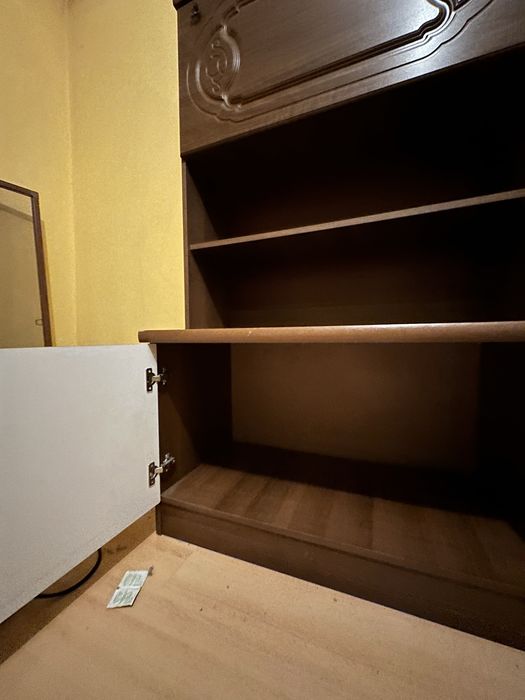 Стінка з креденсом та шафою 230 висота/48глибина /271ширина