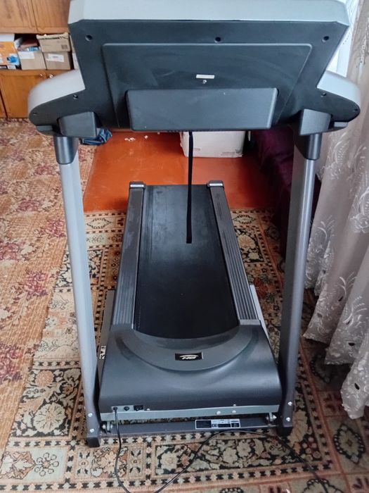 Продам беговую дорожу.