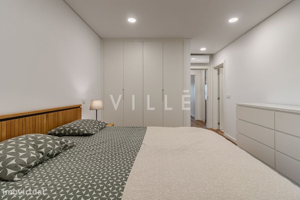 Apartamento T3 Semi-Novo Com Garagem
