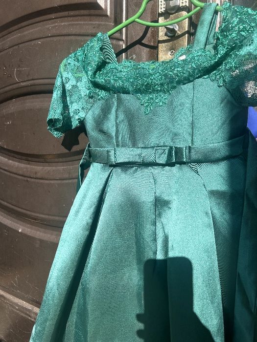 Нарядные платья 3-5 лет