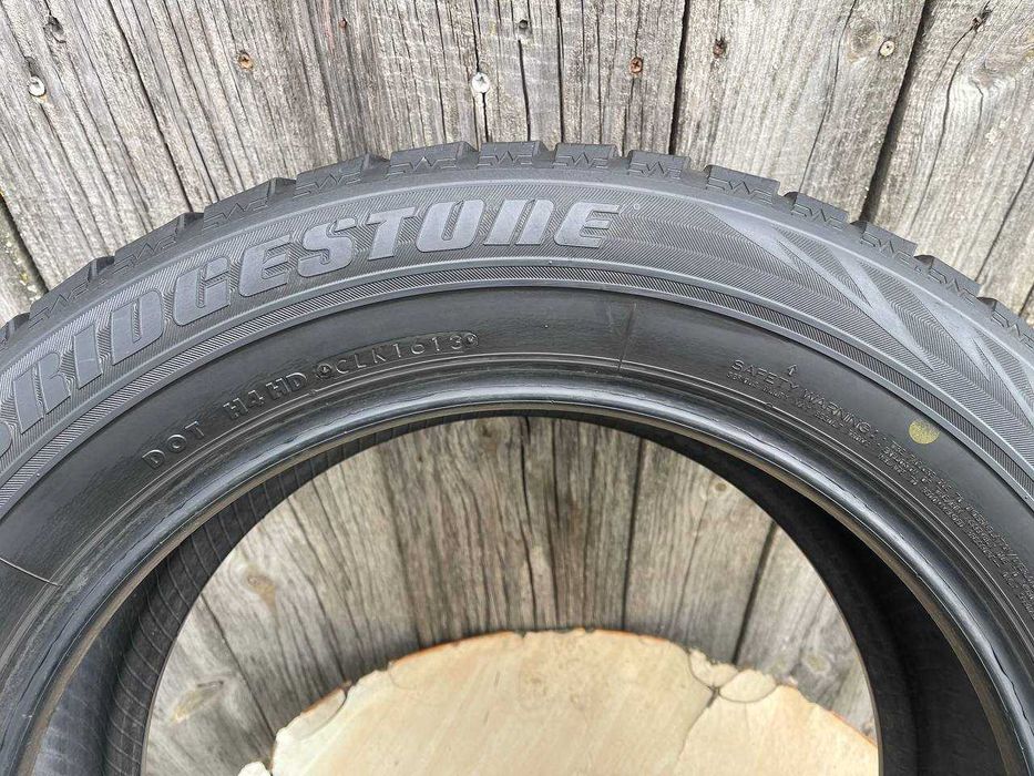 Резина Шины R18 225/60 Bridgestone
