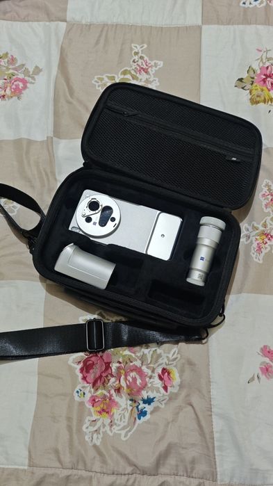 Vivo x 300 ultra 12 GB RAM  sem garantia com kit
