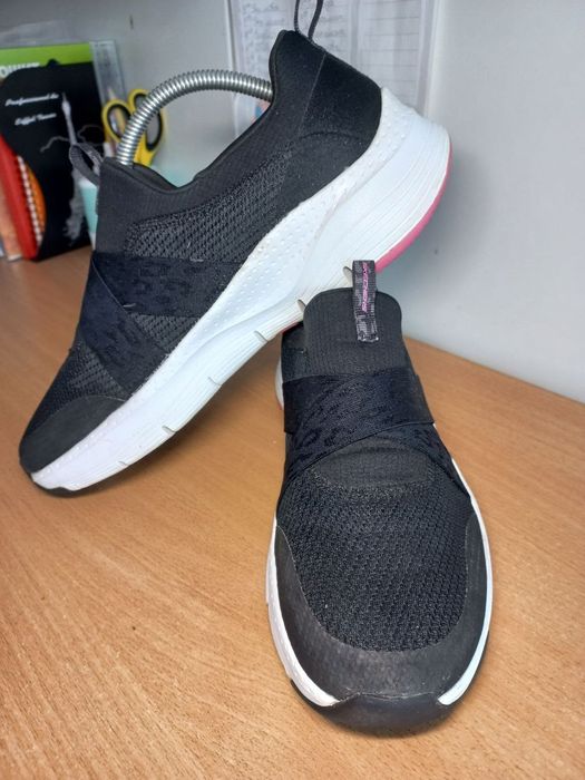 Skechers Arch Fit-Modern Rhythm