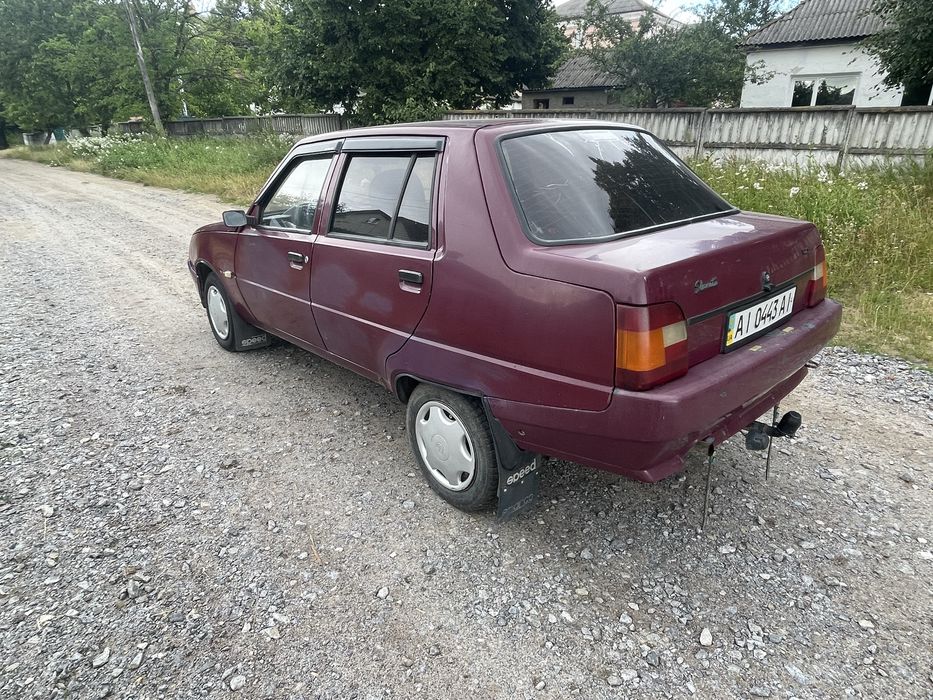 Продам славуту 1.2л бензин