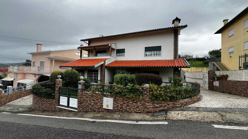 MORADIA T4 EM COIMBRA