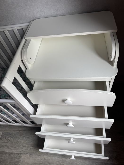 Ліжечко+ матрас + комод  Верес + кокон + мобіль + постіль+ дзеркало