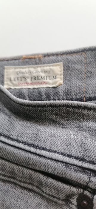 Джинси. Levi's. Нові. 44розмір