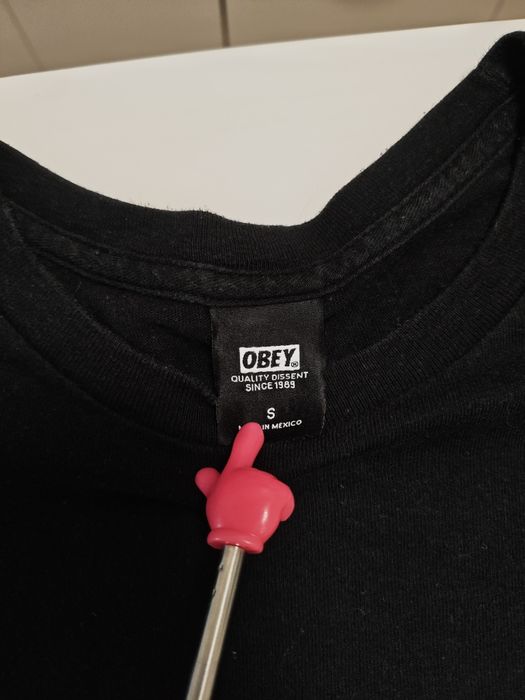Obey чорна футболка