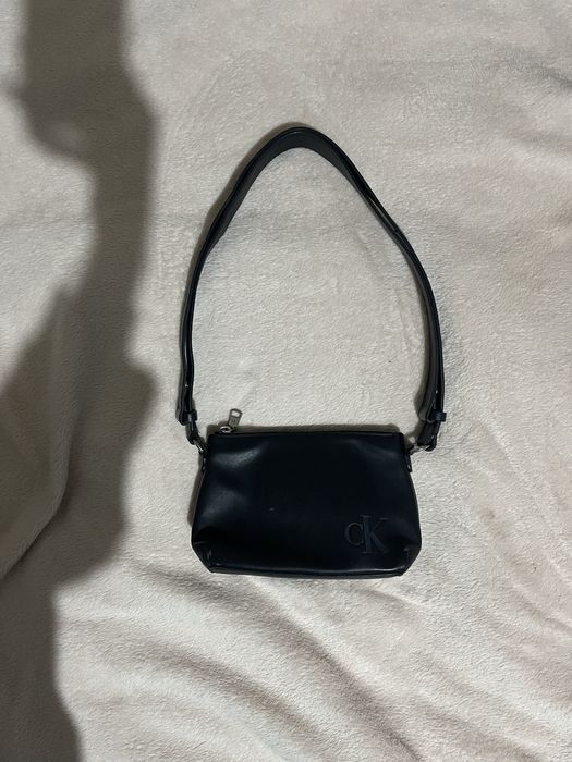 Сумка Celvin Klein оригинал отдам