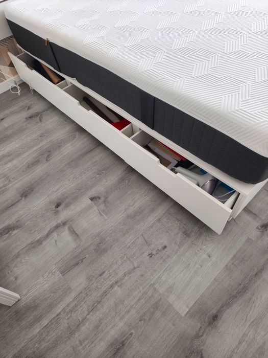 Cama de casal NORDLI IKEA 160 x 200 com 6 gavetas e cabeceiras Colchão EMMA quase novo (2026) Nordli novo 679 € Colchão novo 853 €