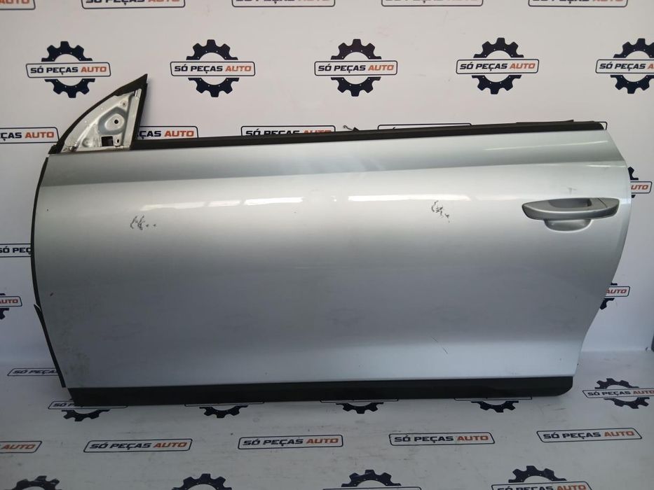 PORTA FRENTE DIREITA PRATEADO VOLKSWAGEN SCIROCCO 2.0GT TDI ANO: 2012