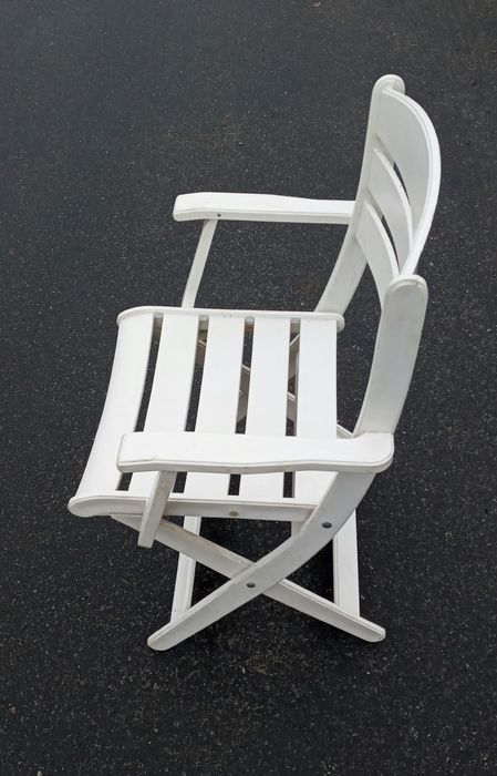 Кресло садовое ,раскладное,пластиковое.