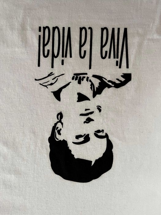 T-shirt Frida Kahlo exclusiva – Fruit of the Loom