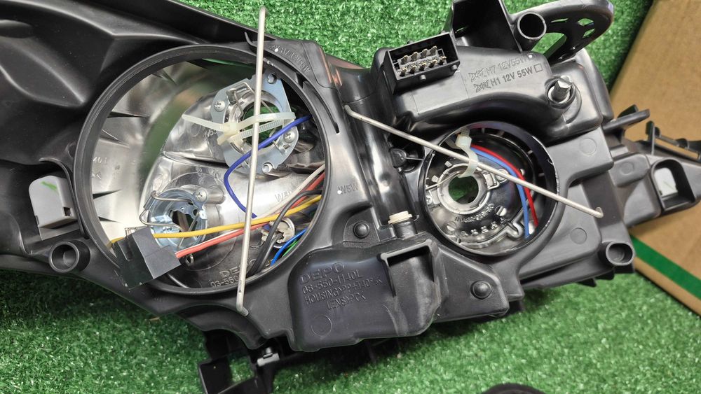 Otica Farol Esquerdo Peugeot 207 WA WC WK SW WD CC 2006 a 2013 Ref. 550-1140L-LDEMF NOVO DEPO