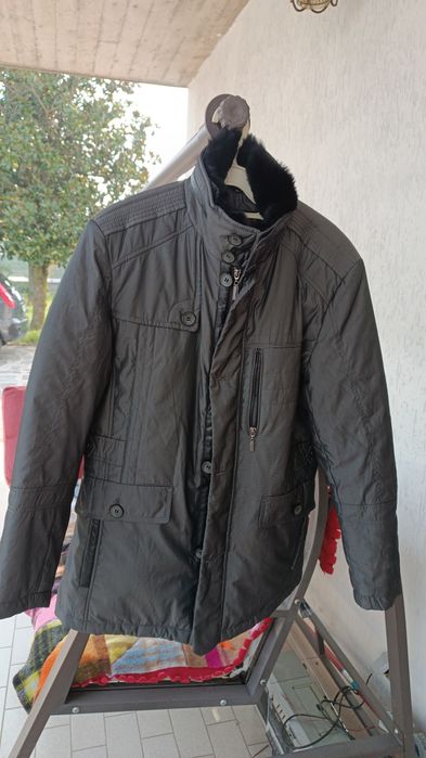 Куртка зимняя на подкладке ,длинная.